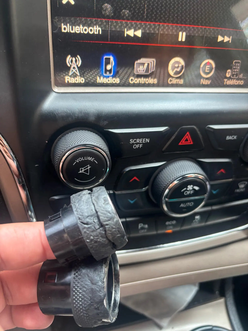 Climate and Radio Control Knob for 2014-2021 Jeep Grand Cherokee WK2