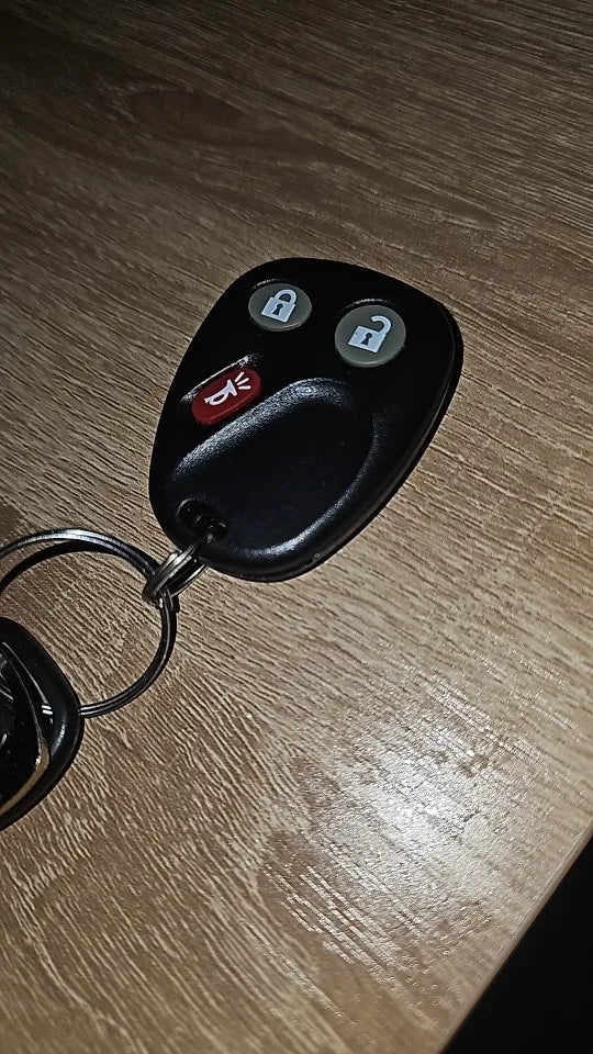 Key Fob Shell for 2003-2006 Chevy Silverado / Tahoe / Suburban, 3 Buttons