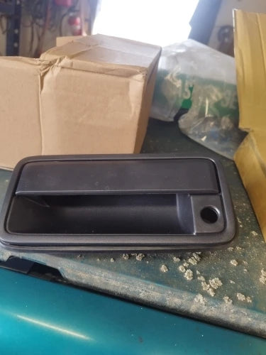 Exterior Door Handle for 1988-2001 Chevy / GMC C/K 1500-3500