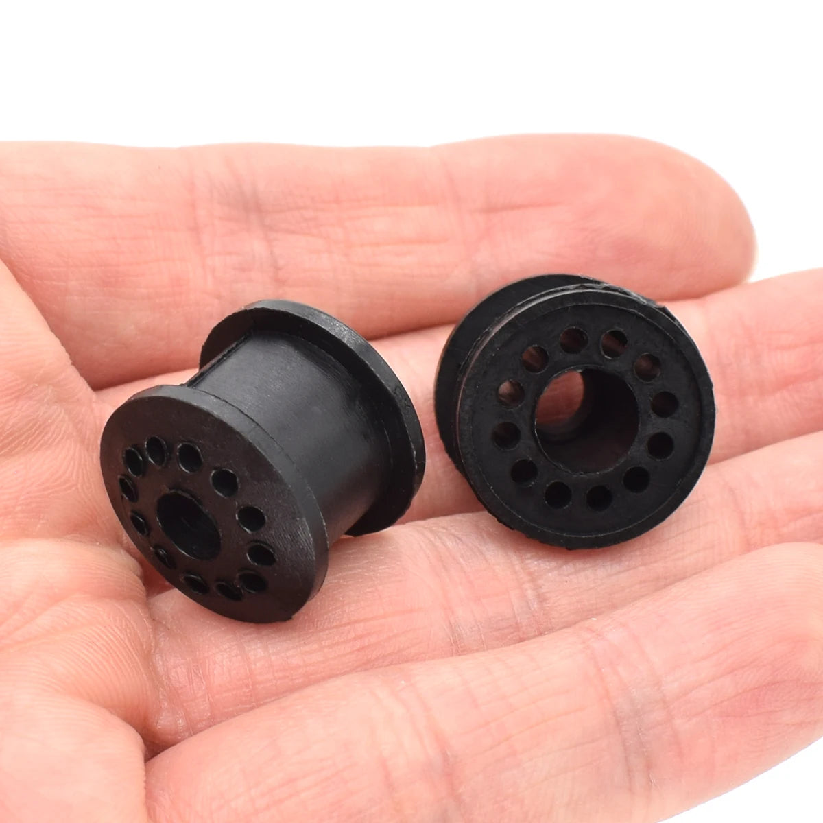 Transfer Case Shift Linkage Bushing for 2002-2007 Jeep Liberty